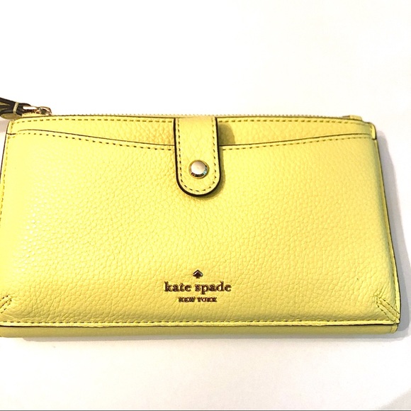 jackson med universal phone wristlet